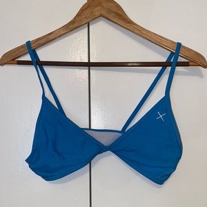 LA boutine bikini top